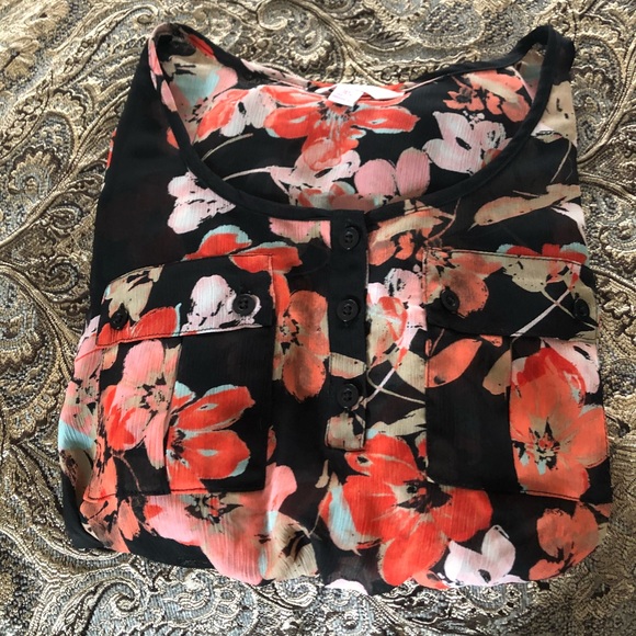 Black floral top - Picture 3 of 5